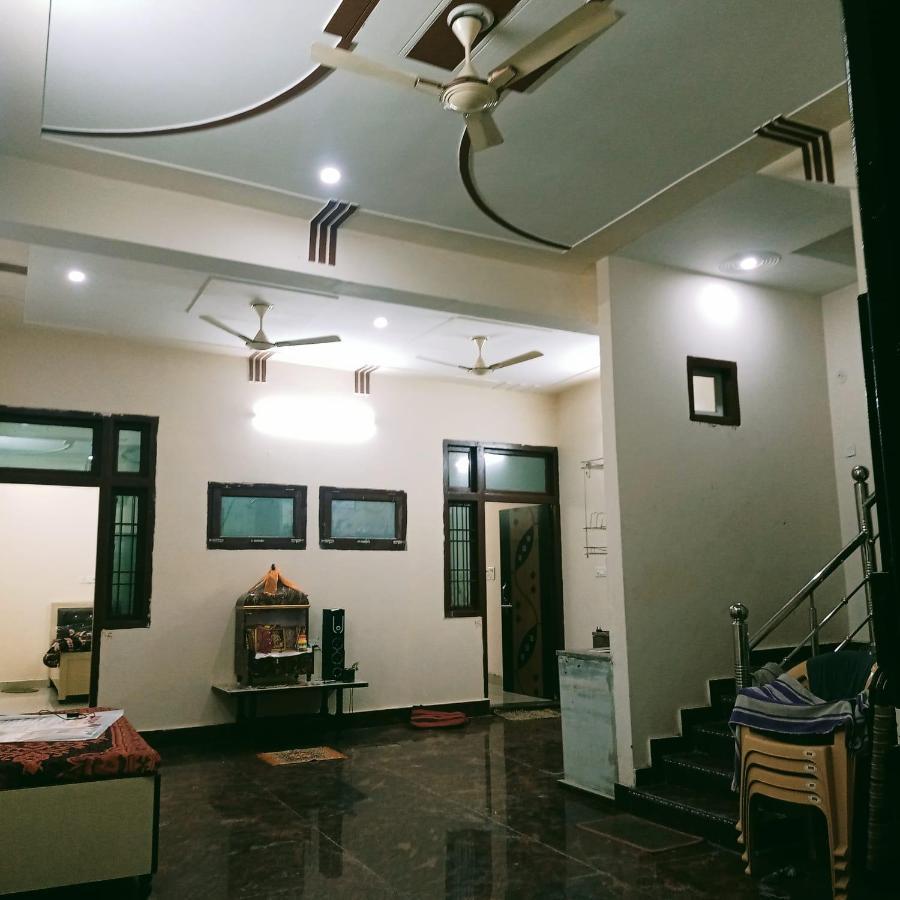 Radha Bhavan Vrindāvan Esterno foto