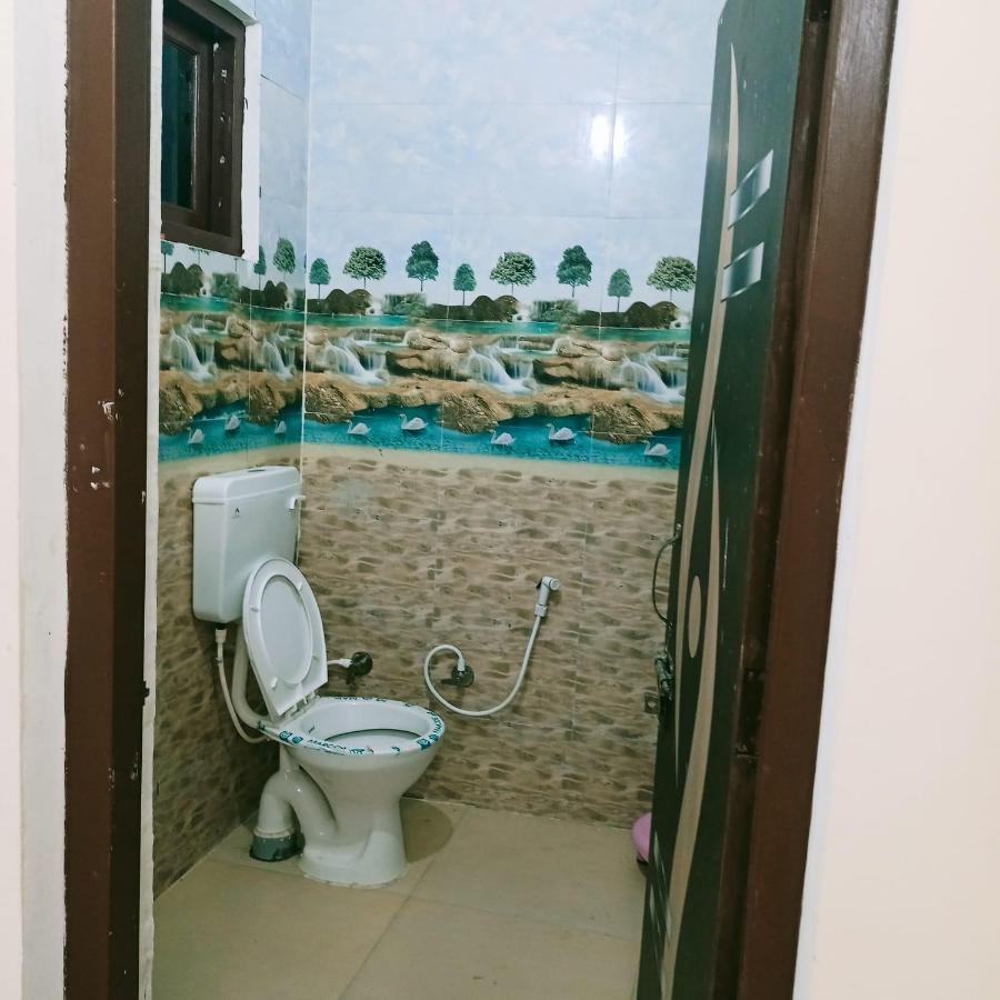 Radha Bhavan Vrindāvan Esterno foto