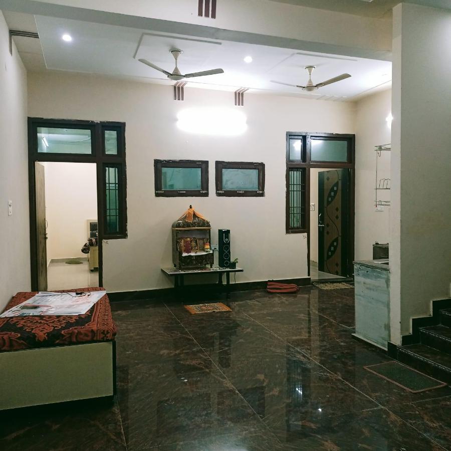 Radha Bhavan Vrindāvan Esterno foto