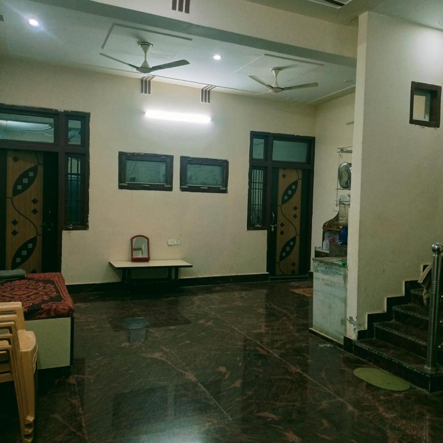 Radha Bhavan Vrindāvan Esterno foto